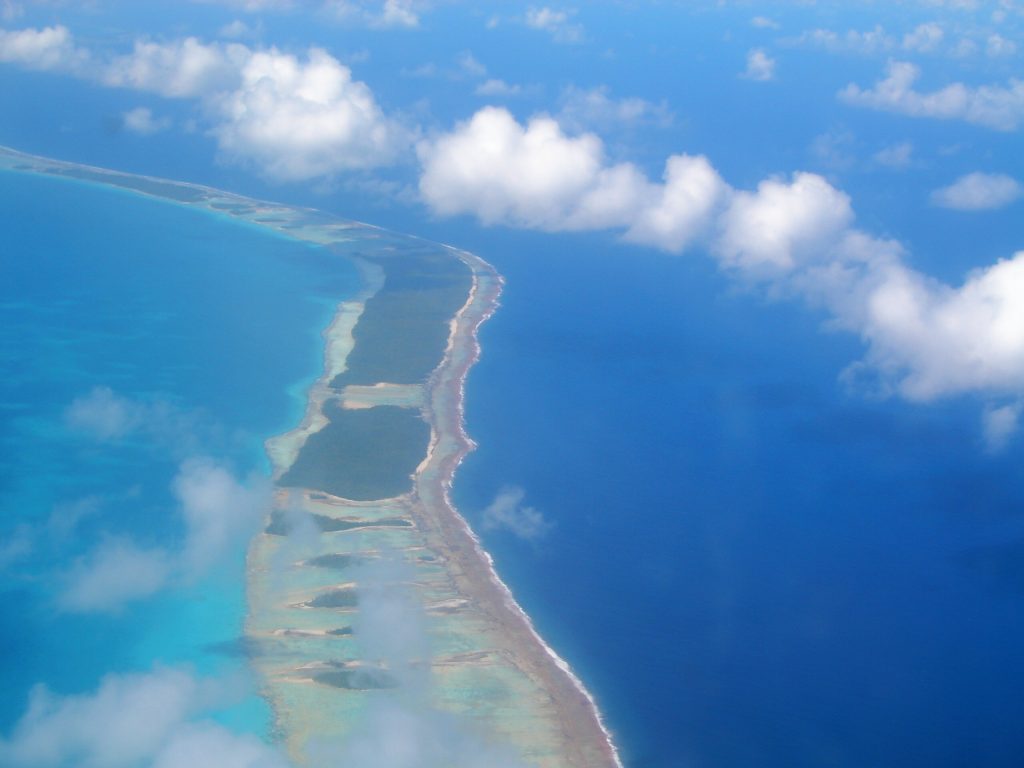 ISOLE DELLA POLINESIA FRANCESE, RANGIROA VEDUTA DALL'ALTO