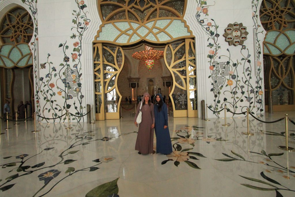 La Grande Moschea di Abu Dhabi