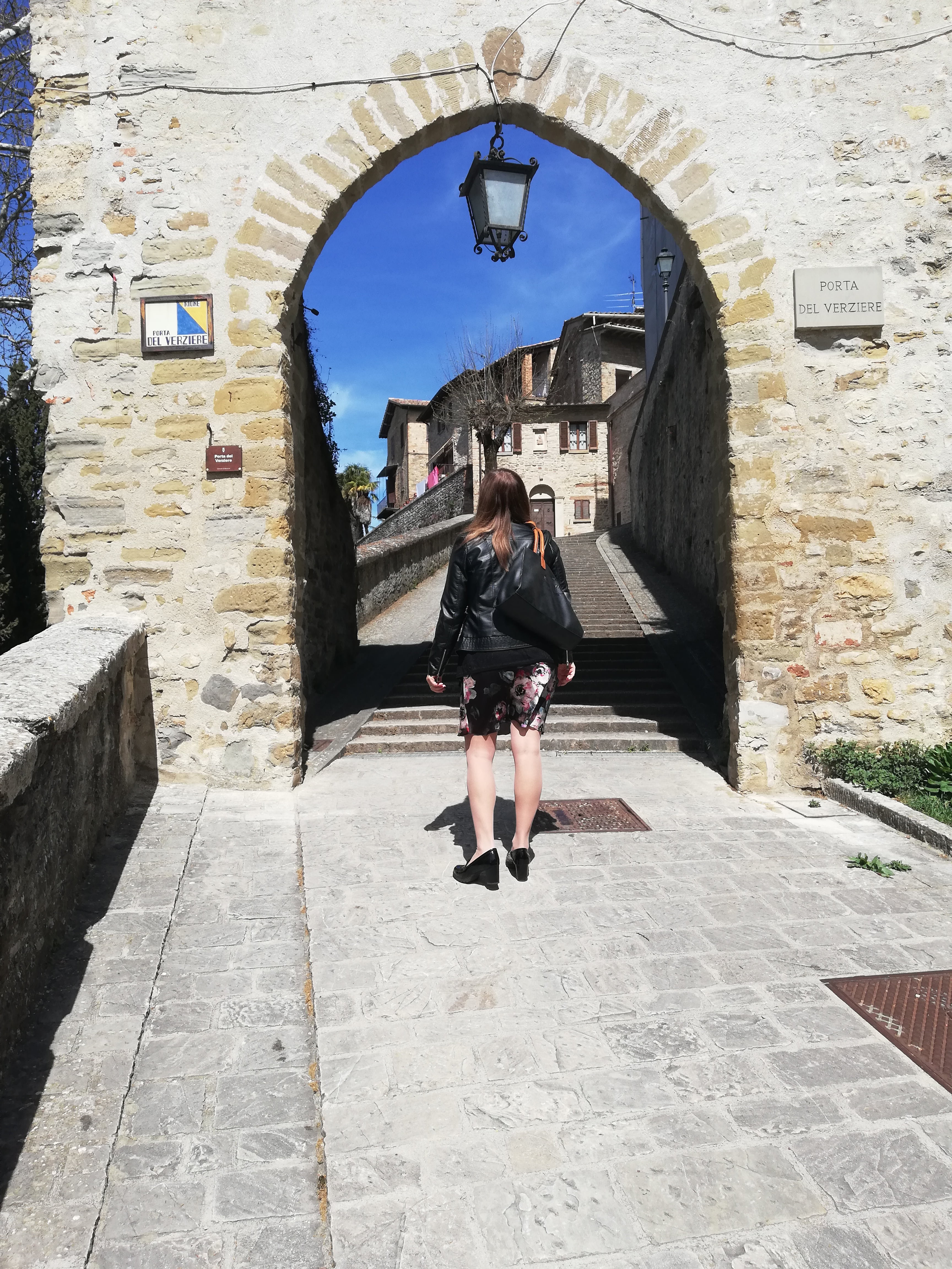 Porta Borgo Vecchio, Montone