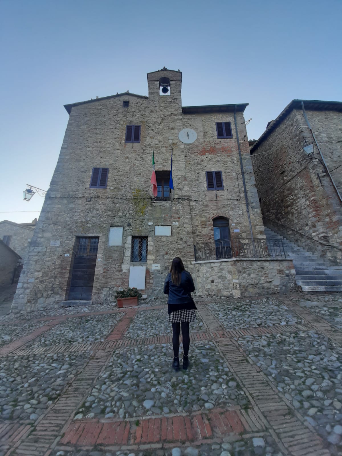 CASTIGLIONE D'ORCIA COSA VEDERE PIAZZA IL VECCHIETTA